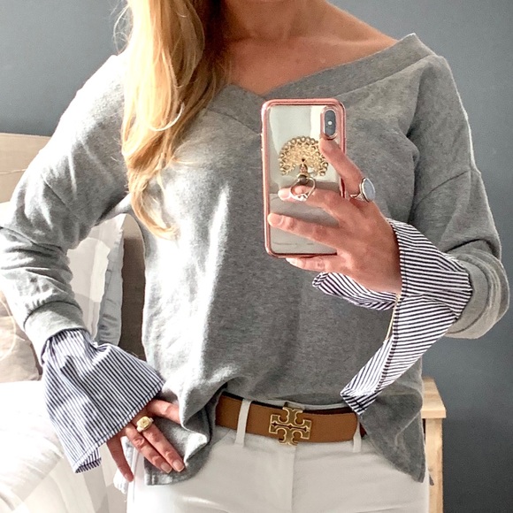 V Neck Bell Sleeve Sweater - Picture 2 of 8